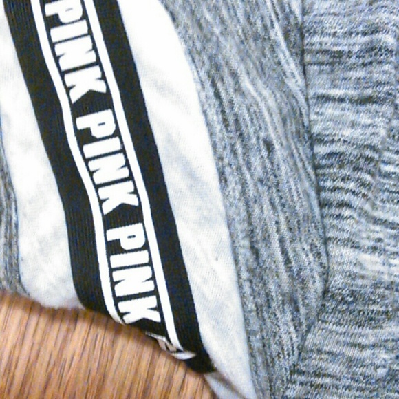 Victoria Secret Pink v neck - Picture 2 of 2