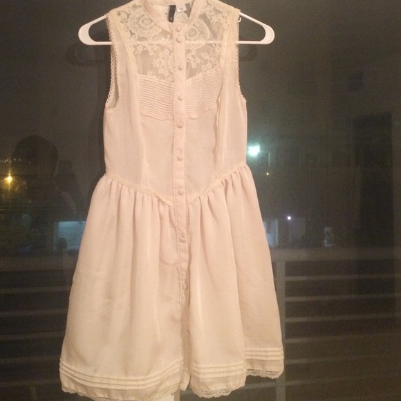 H&M Ivory Dress with Lace Accents Size 4