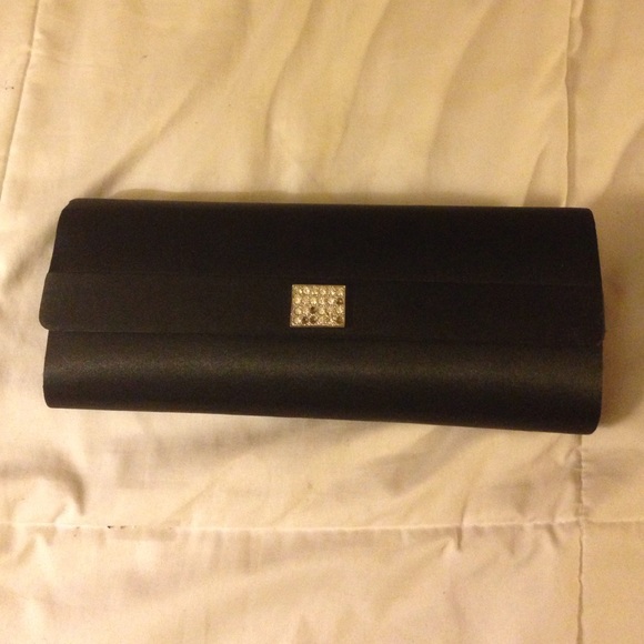 Black clutch ICING by Claire's
