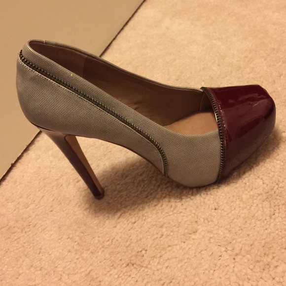 Pumps - Picture 2 of 4