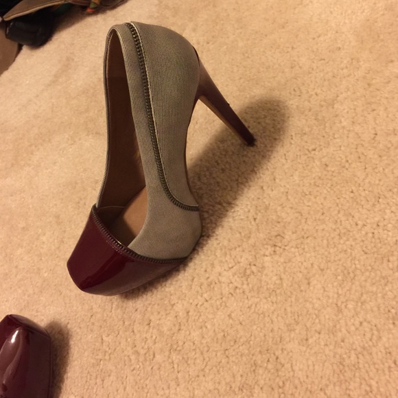 Pumps - Picture 3 of 4