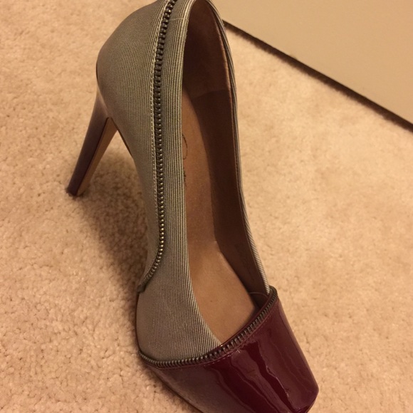 Pumps - Picture 4 of 4