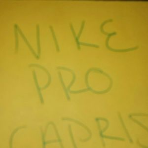 Nike pro capris