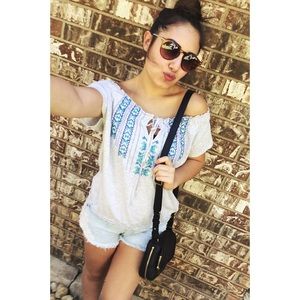 💕American Eagle Outfitters top 💕