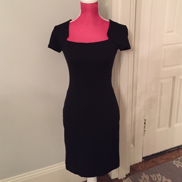 Banana Republic Dresses & Skirts - Banana republic size 2 knit dress.