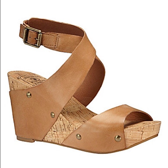 Lucky brand wedges and Clark sandals