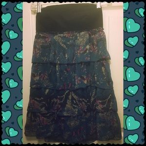 GUESS Strapless Fit and Flare Dress w/Tiered Skirt