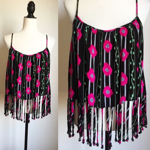 🎉😊Fringe Tank top