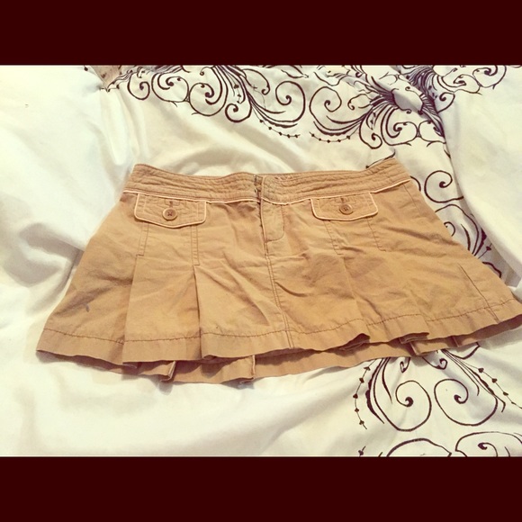 Abercrombie & Fitch beige skirt
