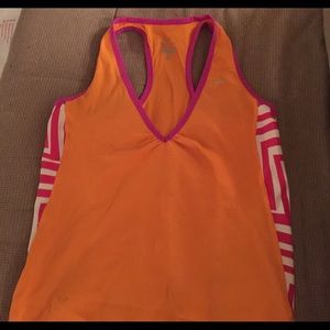 Nike top