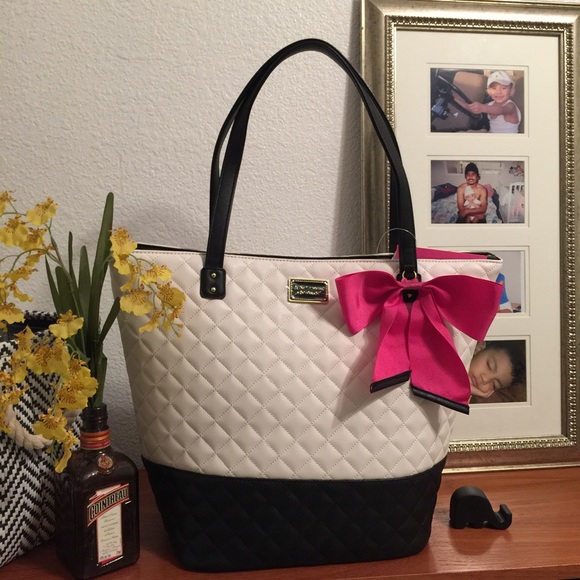 Betsey Johnson Handbags - Betsey Johnson Tote (bone/black)