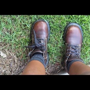 Cute pair of vintage dr marten boots