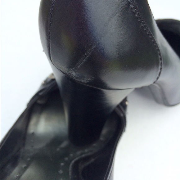 💃🏽LAST CHANCE💃🏽 BCBGirls Black Heels - Picture 3 of 3