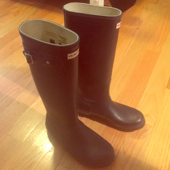 Dark purple hunter rain boots