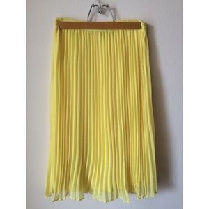 Yellow Sun Pleated Flowy Skirt XXI