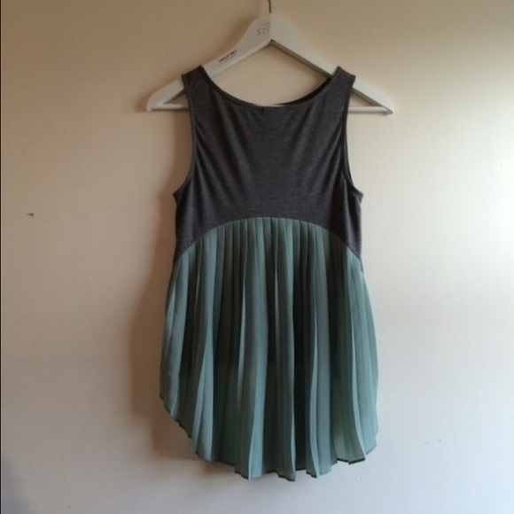Seafoam Accordion Top - Picture 3 of 3