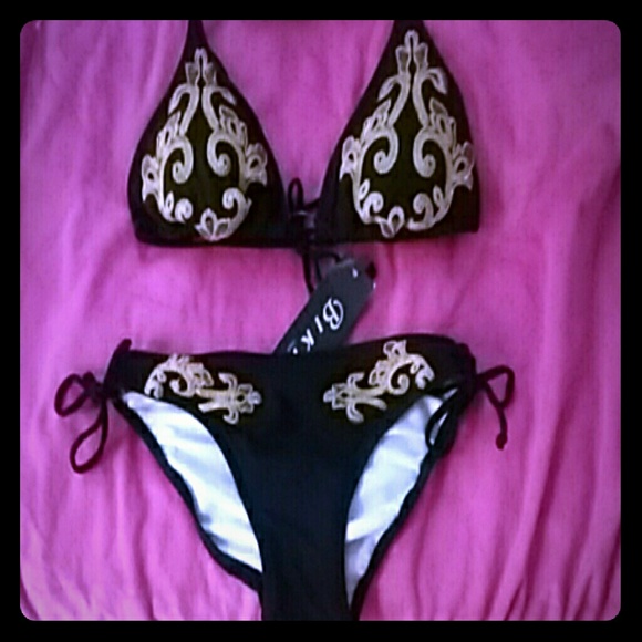 BIKI SWIMSUIT BIKINI SET