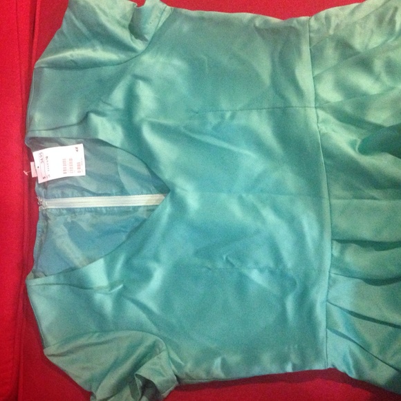 Size 12 H&M Green Retro Pinup Girl Style Dress - Picture 2 of 4