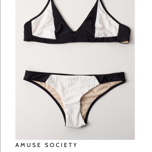 Amuse Society Other - Amuse Society Azalea Quilted Bikini Set