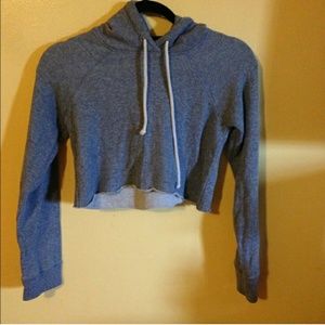 Cropped hoodie