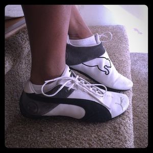 🎉FLASH SALE TODAY ONLY🎉Puma running shoes