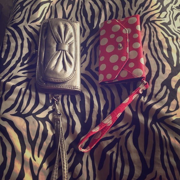2 small wristlet watches