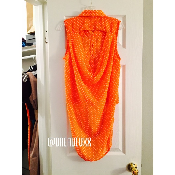 💜SOLD💜 Hi-low Top - Picture 3 of 4