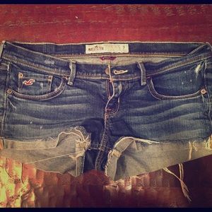 Hollister Distressed Shorty Shorts