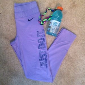 RARE NIKE PRO Leggings in Lavender