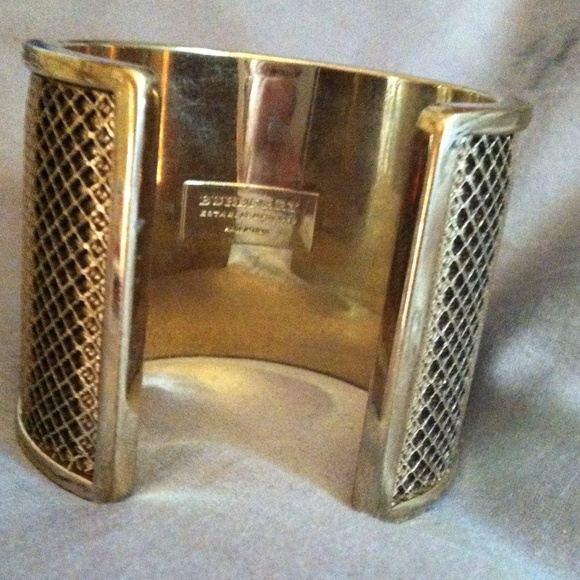 Burberry bangle