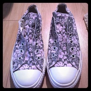 Hawaiin flower slip converse
