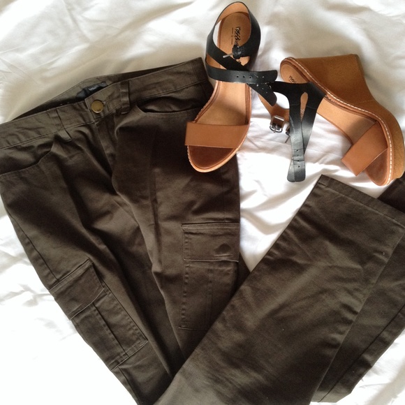 🌿Olive Green Cargo Stretch Skinny Pant🌿