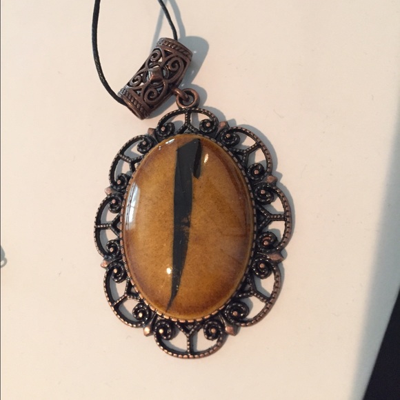 UNIQUE NECKLACE with Hanpainted Ceramic piece