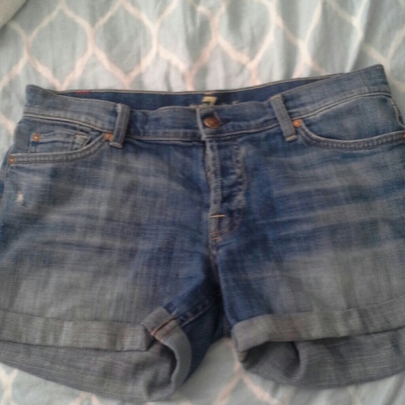 *End of Summer Clearance* 7 for All Mankind shorts