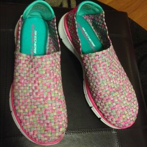 PINK AND TURQUOISE MEMORY FOAM SOLE SKETCHERS