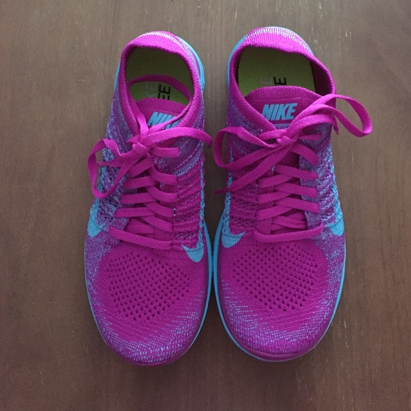 Nike Shoes - Nike free 4.0 flyknit