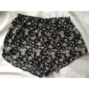 NWOT High waisted floral print shorts