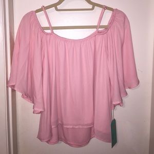 Beautiful off the shoulder GB light pink blouse.