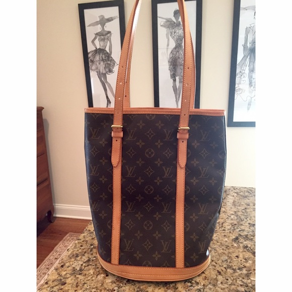 •SOLD• Authentic Louis Vuitton Bucket Bag