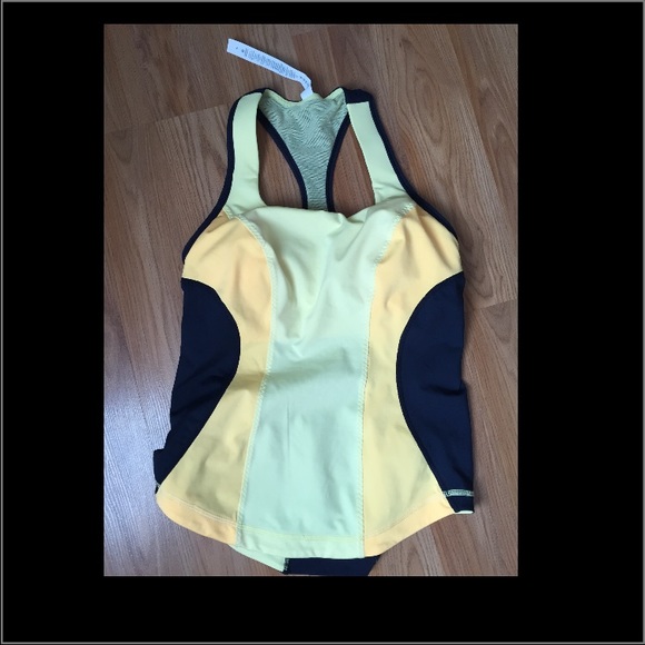 Lululemon athletic Sizes 6