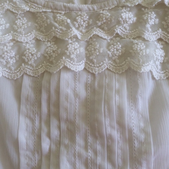 Sheer White Lace Top - Picture 3 of 4