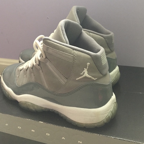 Retro Jordan 11 Cool Greys sz 6