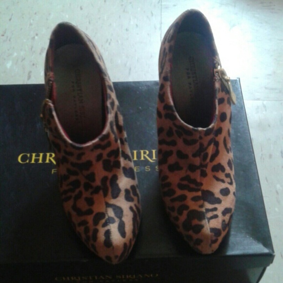 Heels - Picture 1 of 4
