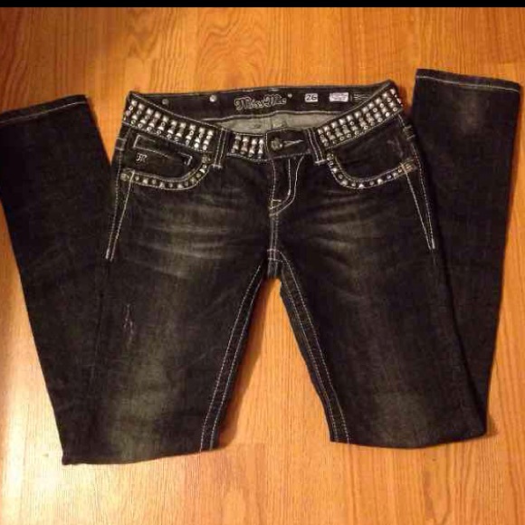 Dark gray miss mes