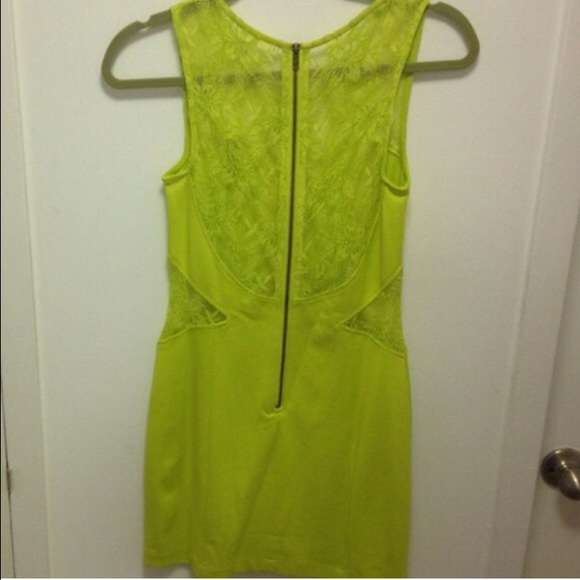 ❌SOLD❌ 🎉Final sale! 🎉 NWT Lush Bodycon Dress - Picture 3 of 4