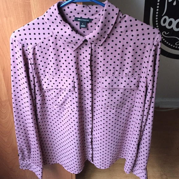 Women's shirt. Only worn once. - Picture 1 of 2