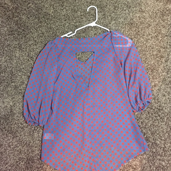 Top - Picture 2 of 2