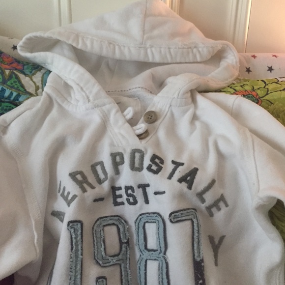 Aeropostale sweater 🎀 - Picture 2 of 4