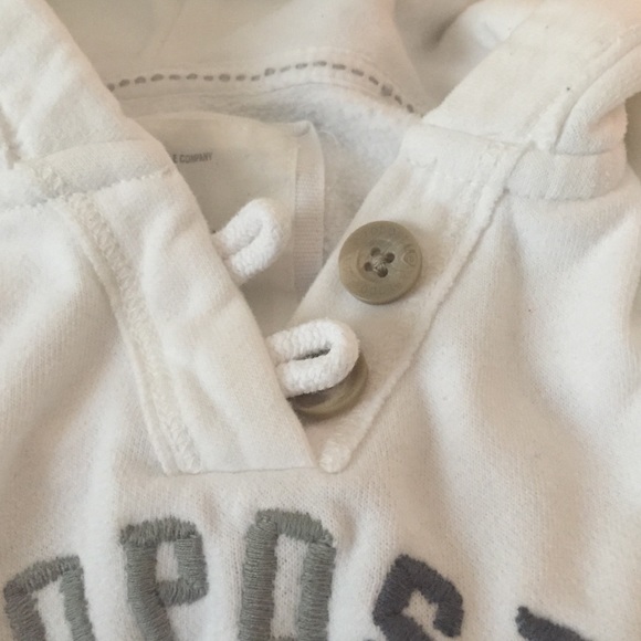 Aeropostale sweater 🎀 - Picture 3 of 4