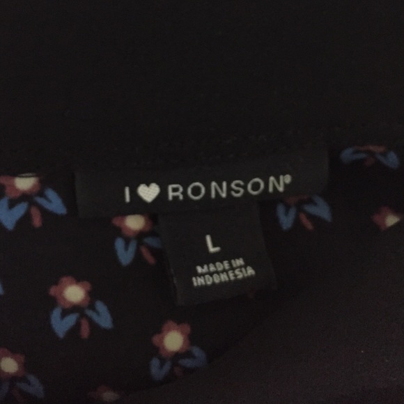 Women's shirt - Picture 3 of 3